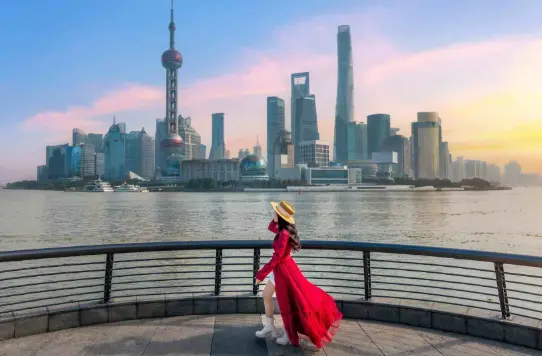 上海虾酱空心菜凭什么让老饕驱车30公里？铁板出品谢记大排档藏着答案😲